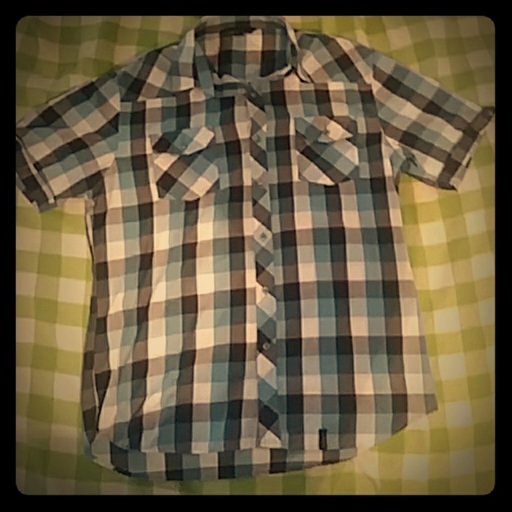 XL FADED SHORT SLEEVE BUTTON UP